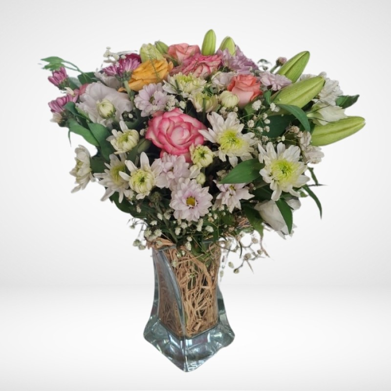 Vazoda Kır Buketi